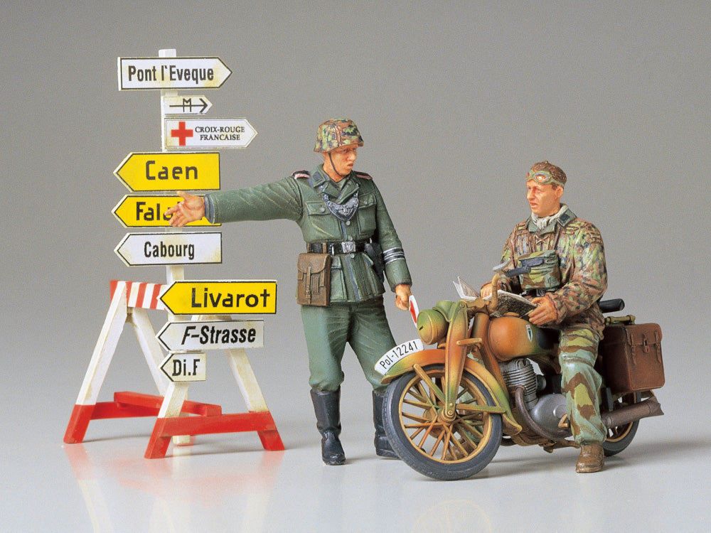 TAMIYA 35241 1/35 SCALE GERMAN MOTORCYCLE ORDERLY SET