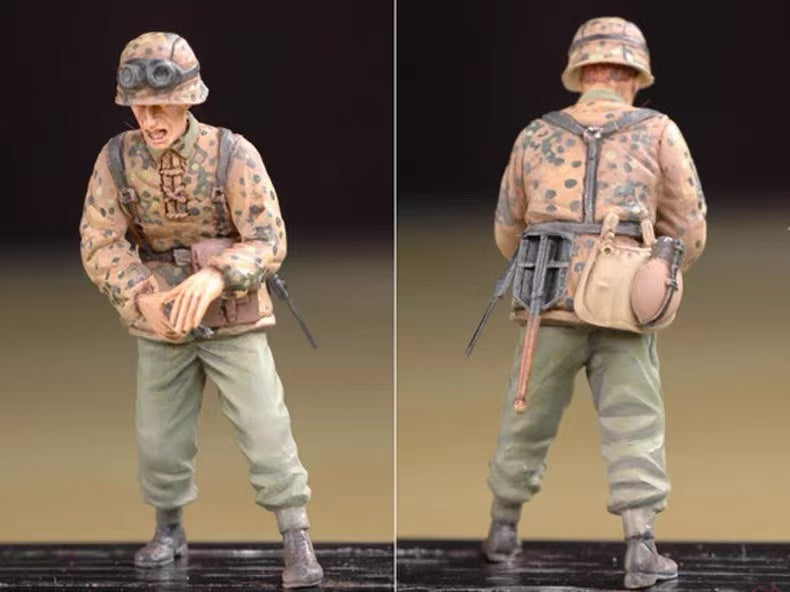 Trumpeter 00405 1/35 scale ARMED SS ASSAULT TEAM PLASTIC MODEL kit