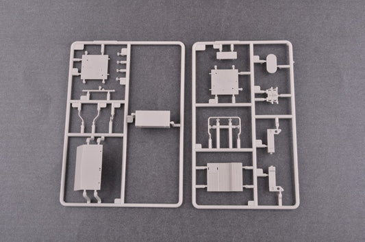 Trumpeter 01048 1/35 M270/A1 Mutiple Launch Rocket System-Norway