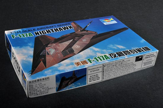 Trumpeter 01330 1/144 F-117A NIGHTHAWK Model kit(US STOCK)