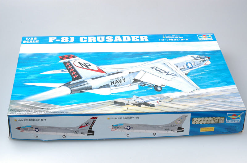 Trumpeter 1/32 02273 F-8J Crusader