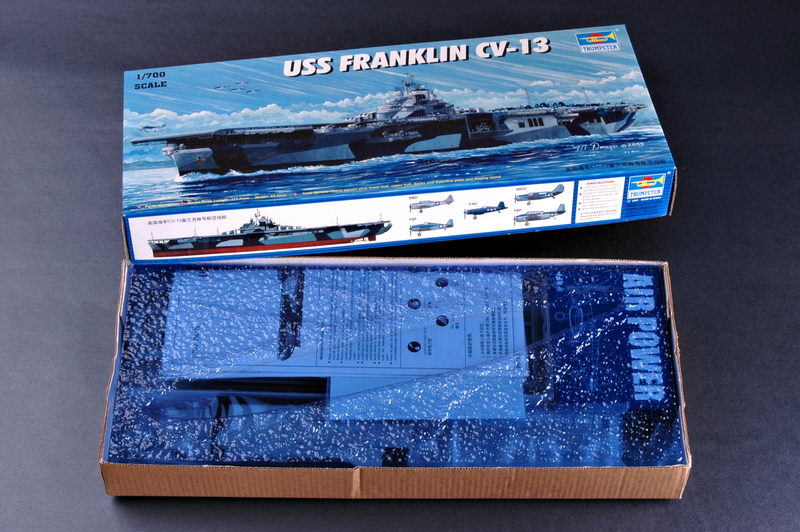 Trumpeter 1/700 05730 USS Franklin CV-13