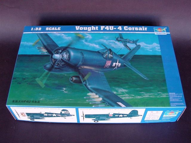Trumpeter 1/32 02222 Vought F4U-4 Corsair