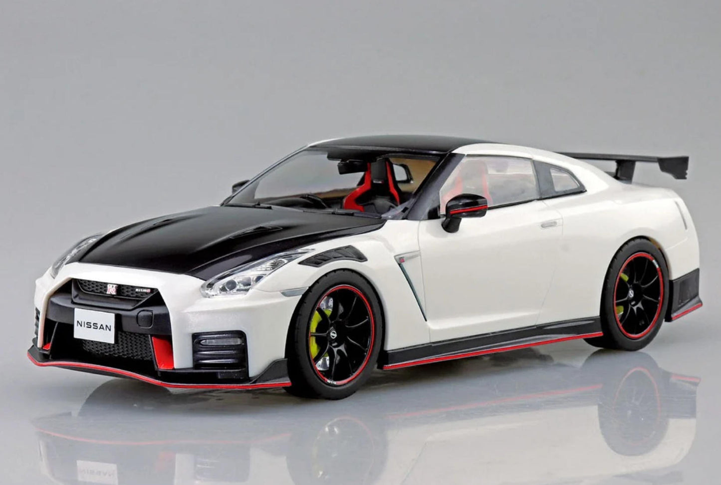 AOSHIMA 06592 1/24 R35 NISSAN GT-R NISMO Special edition(Model Car)