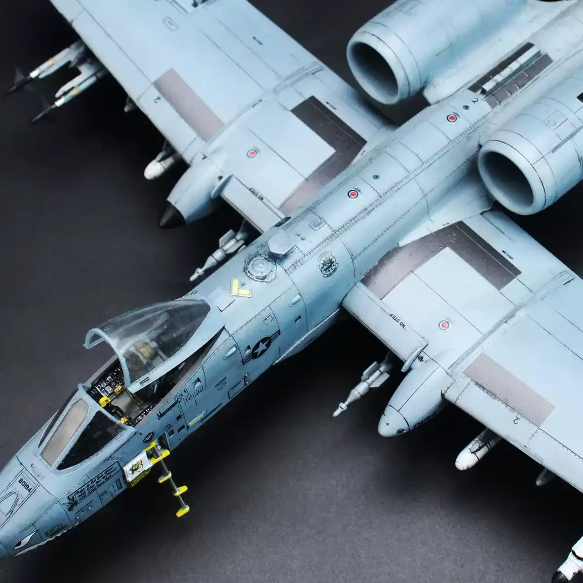 GreatWall Hobby L7215 1/72 A-10C Thunderbolt II Support Attack Aircraft Model Kit - ModelHives