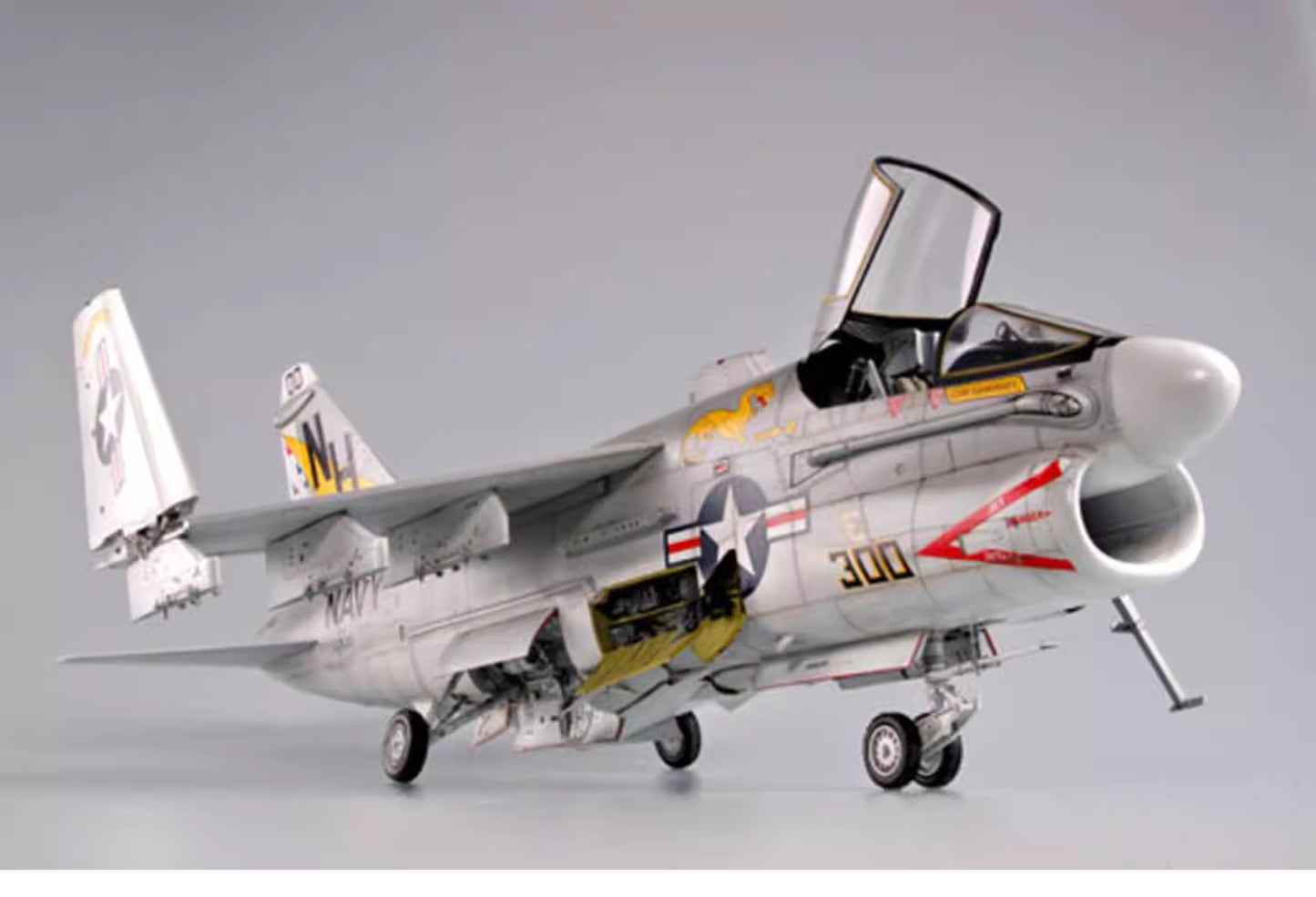 Trumpeter 1/32 02231 A-7E Corsair II Aircraft Model Kit