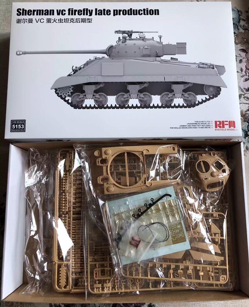RYE FIELD 5153 1/35 Sherman vc Firefly Late Production.Assembly Model Kit