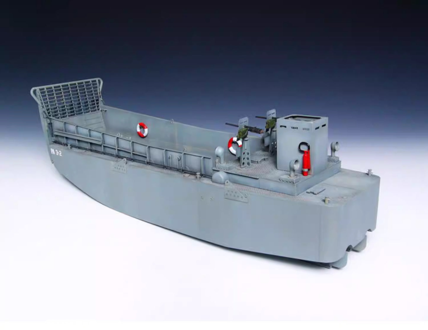 U.S. Navy LCM3 Landing Craft Model Kit 1/35 | Trumpeter 00347
