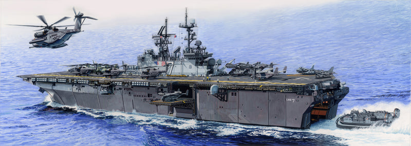 Trumpeter 05615 1/350 scale USS IWO JIMA LHD-7 midel kit
