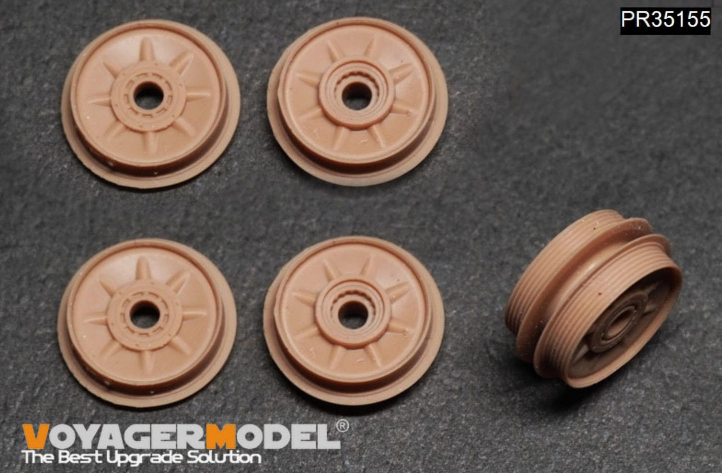 VOYAGER PR35155 WWII German Pz.KPfw.IV Mid-Late Production Damaged Road Wheels