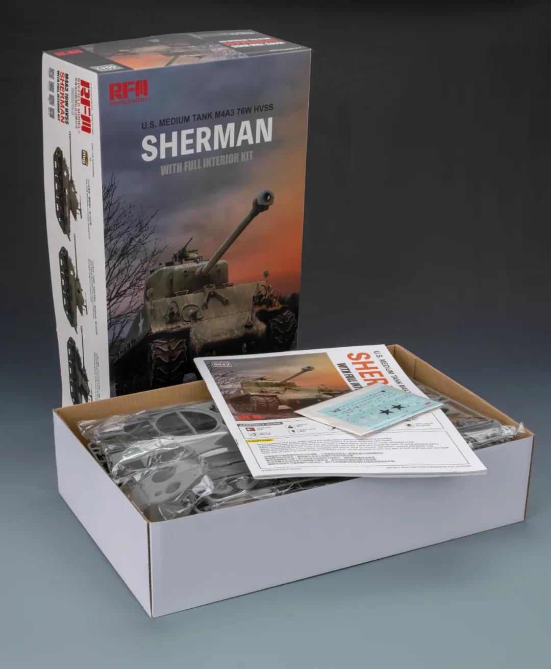 Ryefield RM5042 U.S.MEDIUM TANK M4A3 76W HVSS SHERMAN WITH FULL INTERIOR KIT1/35