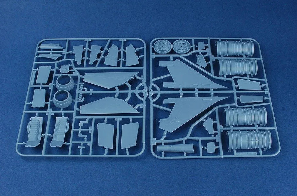 Kitty Hawk 80119 1/48 MIG-25 P/PD Foxbat Fighter Aircraft Assembly model New - ModelHives