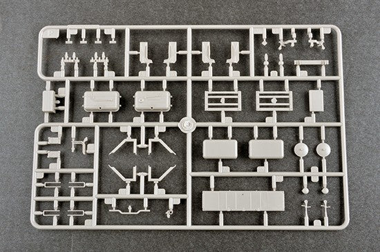 TRUMPETER 01075 1:35 Soviet 2B7 Multiple Rocket Launcher BM-13 NM Model Kit