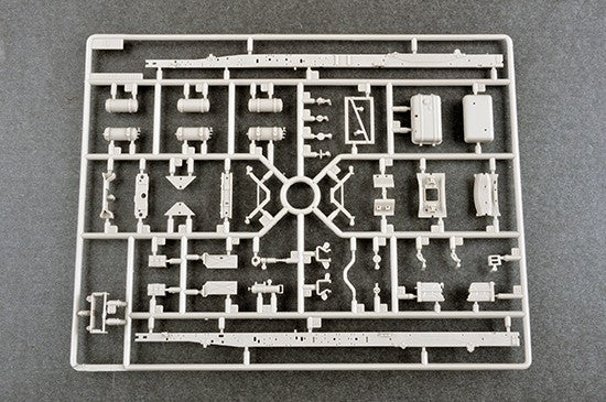 TRUMPETER 01075 1:35 Soviet 2B7 Multiple Rocket Launcher BM-13 NM Model Kit