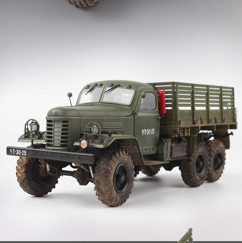 Trumpeter 01002  1/35 China Liberation ca-302.5 ton troop truck