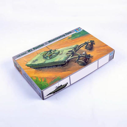 Trumpeter 1/35 00346 M1 Panther II Mineclearing Tank