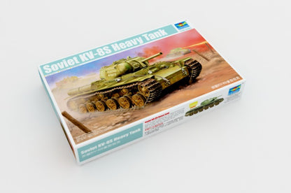 Trumpeter 1/35 01572 Soviet KV-8S Heavy Tank assembly model