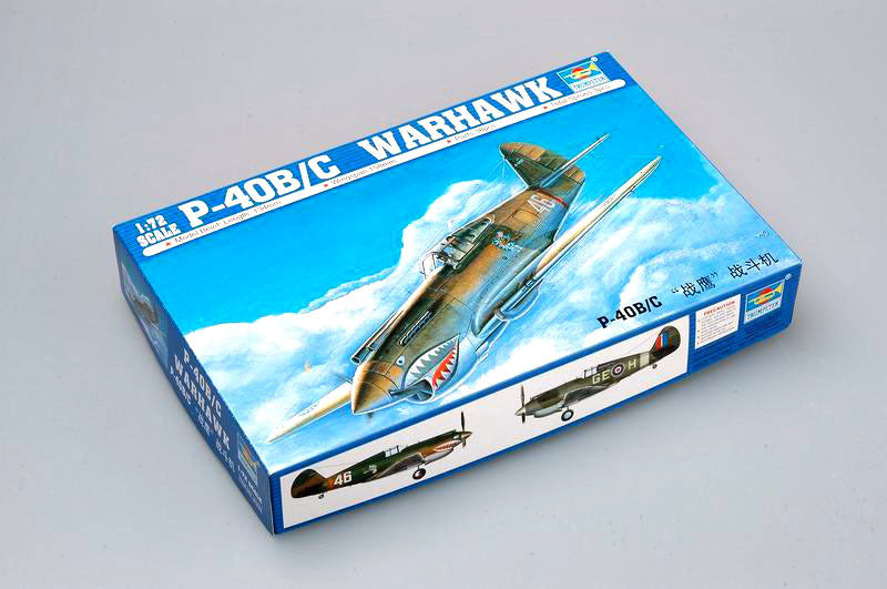 Trumpeter 1/72 01632 Curtiss P-40B / P-40C Kittyhawk