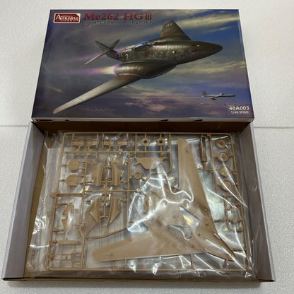 Amusing 48A003 1/48 Messerschmit Me262 HGIII Airplane Model Kit