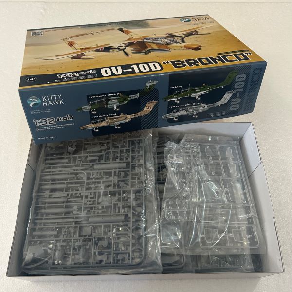 Kitty Hawk 32003 1/32 OV-10D" Bronco Airplane Model Kit New