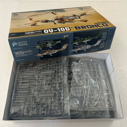 Kitty Hawk 32003 1/32 OV-10D" Bronco Airplane Model Kit New