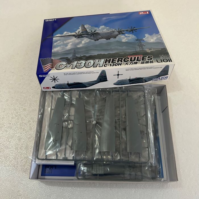 1/144 C-130H Hercules Model Kit W/internior (2 in 1) | Great Wall Hobby L1011