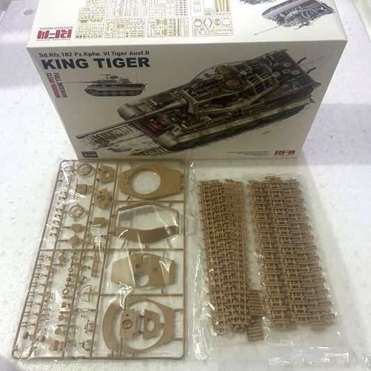 RYE FIELD 5159 1/35 Sd.Kfz.182 Pz.Kpfw.VI Tiger Ausf. B King Tiger Full Interior