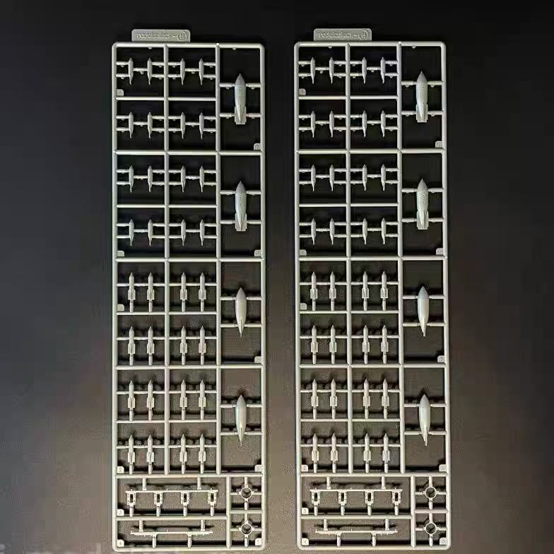 Collect Model UA72213 1/72 Scale German Luftwaffe Weapon Set 2  Plastic model