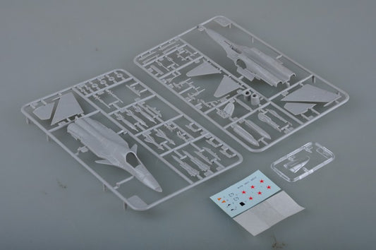 Trumpeter 01329 1/144 SUKH01 SU-34 STRIKE FLANKER Model kit