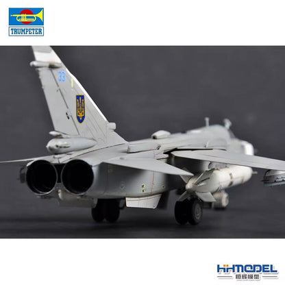 Trumpeter 1/72 01672 Su-24MR Fencer-E
