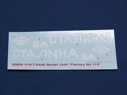 Trumpeter 00902 1/16 T-34/85 Model 1944 “Factory No 183” Model Kit
