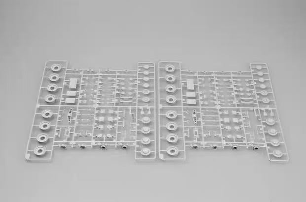 Trumpeter 1/35 00211 MAZ-537G Mid with Semi-Trailer