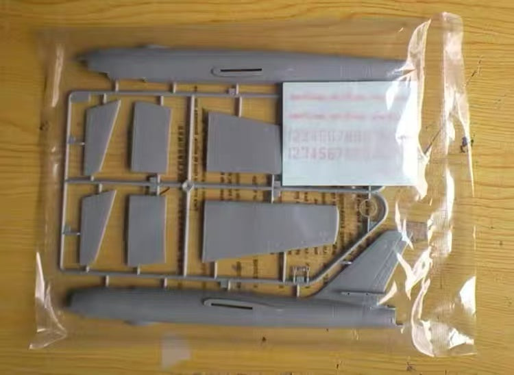 Trumpeter 1/72 01603 Harbin H-5 Bomber