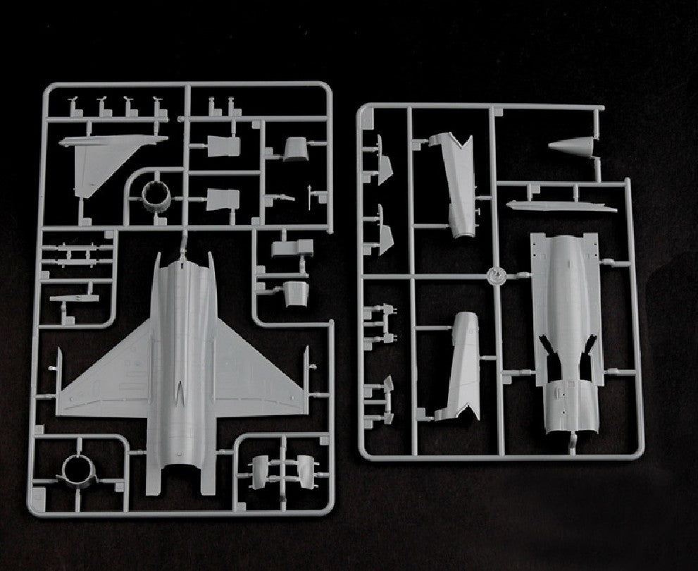 Trumpeter 1/72 01658 Chinese FC-1 Prototype 01&03
