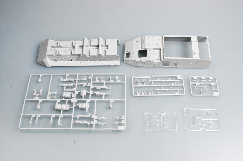 Trumpeter 1/35 00398 M1131 Stryker FSV Tank Model Kit