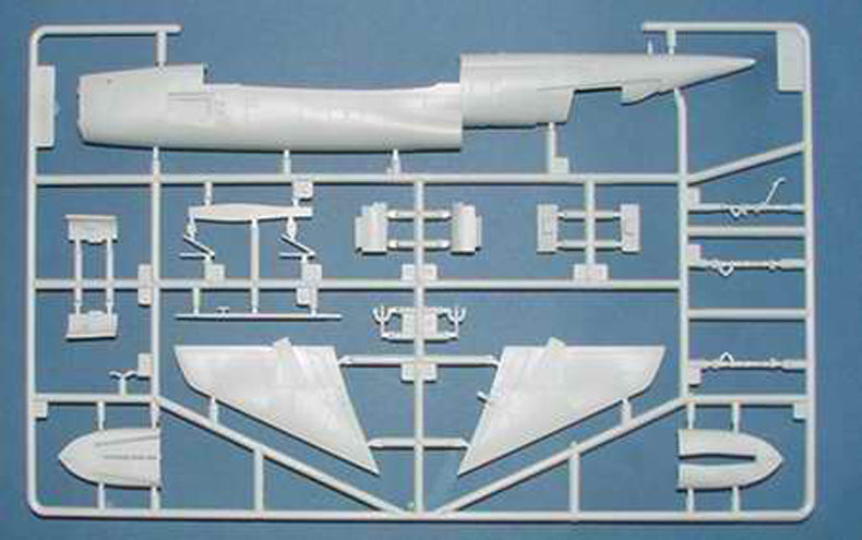 Trumpeter 1/72 01605 North American F-107A Ultra Sabre
