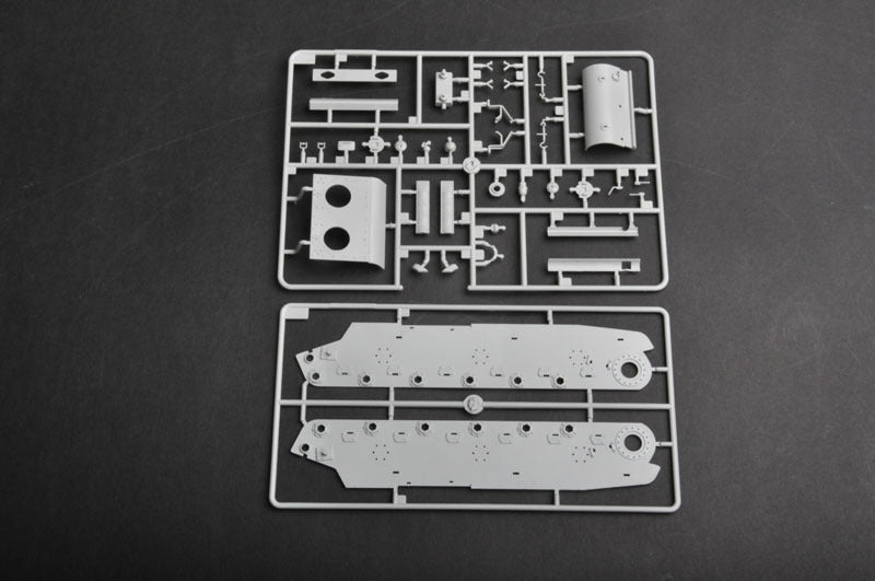 Trumpeter 1/35 01566 Soviet KV-1S Heavy Tank