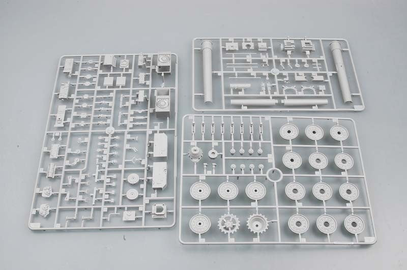 Trumpeter 1/35 01540 Geschutzwagen Tiger Grille21/210