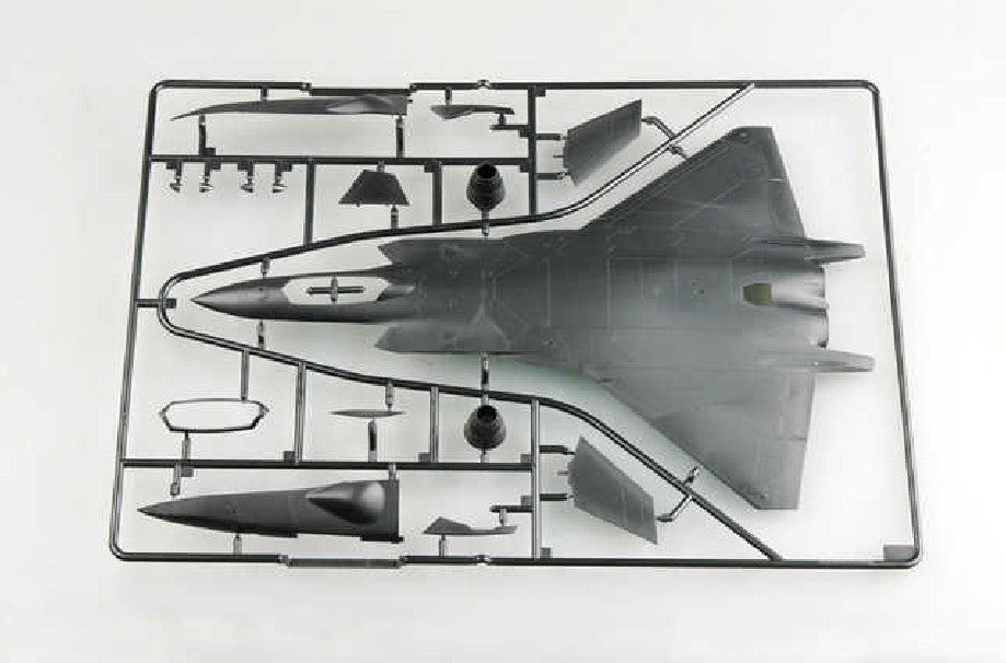 Trumpeter 1/72 01663 PLAAF J-20 "Mighty Dragon"