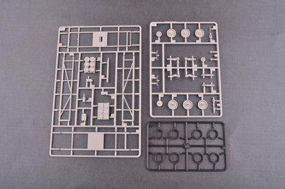 Trumpeter 01048 1/35 M270/A1 Mutiple Launch Rocket System-Norway