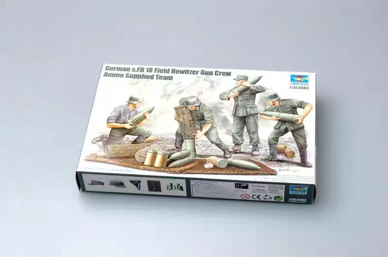 Trumpeter 1/35 00426 German s.FH 18 Field Howitzer Gun Crew Ammo Supplied Team