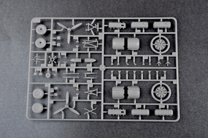 Trumpeter 1/72 01638 Fw200C-4 Condor