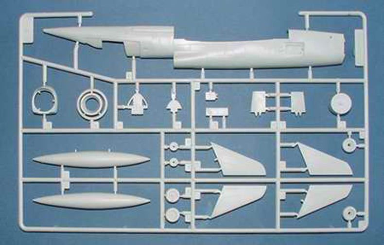 Trumpeter 1/72 01605 North American F-107A Ultra Sabre