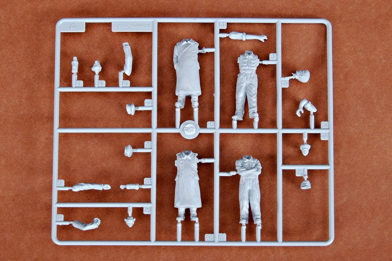 Trumpeter 00409 1/35 scale German “Karl ”gun Artillery model kit