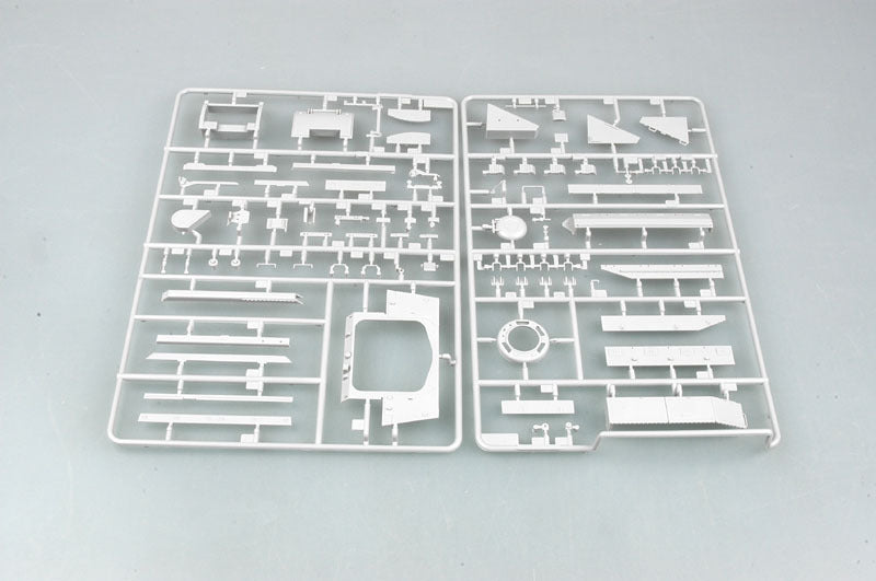 Trumpeter 1/35 01558 Canadian LAV-III TUA