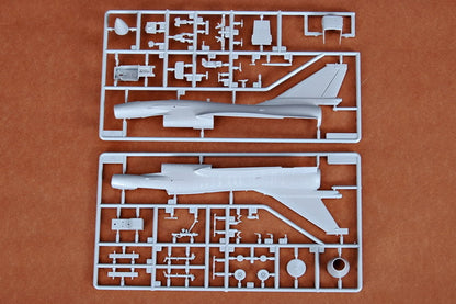 Trumpeter 1/72 01611 Chinese J-10 Fighter