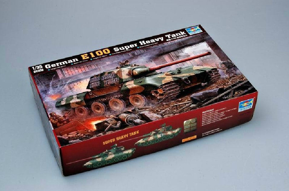 Trumpeter 1/35 00384 German E-100 Super Heavy Tank