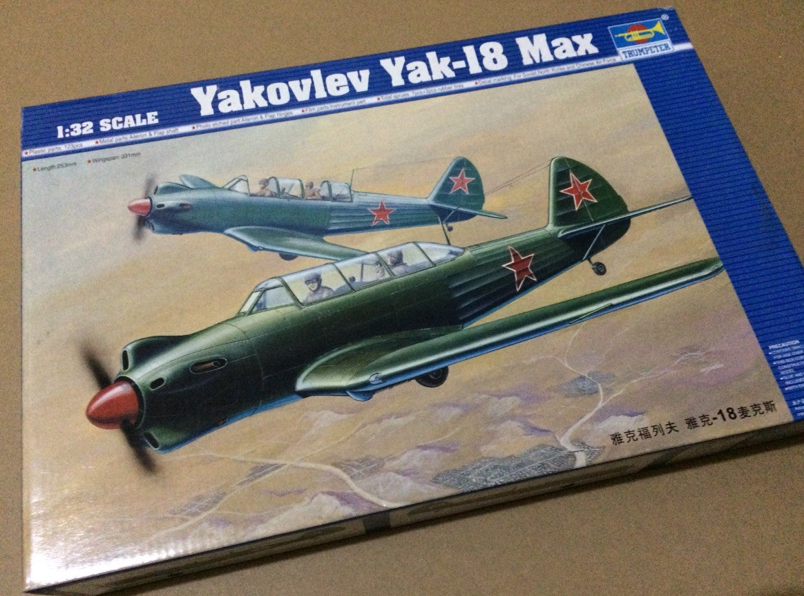 Trumpeter 1/32 02213 Yakovlev Yak-18 Max