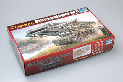 Trumpeter 1/35 00390 German Bruckenleger IV Brand Assembly Plastic Model kit
