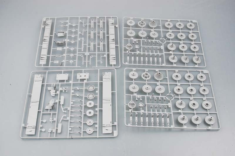 Trumpeter 1/35 01540 Geschutzwagen Tiger Grille21/210
